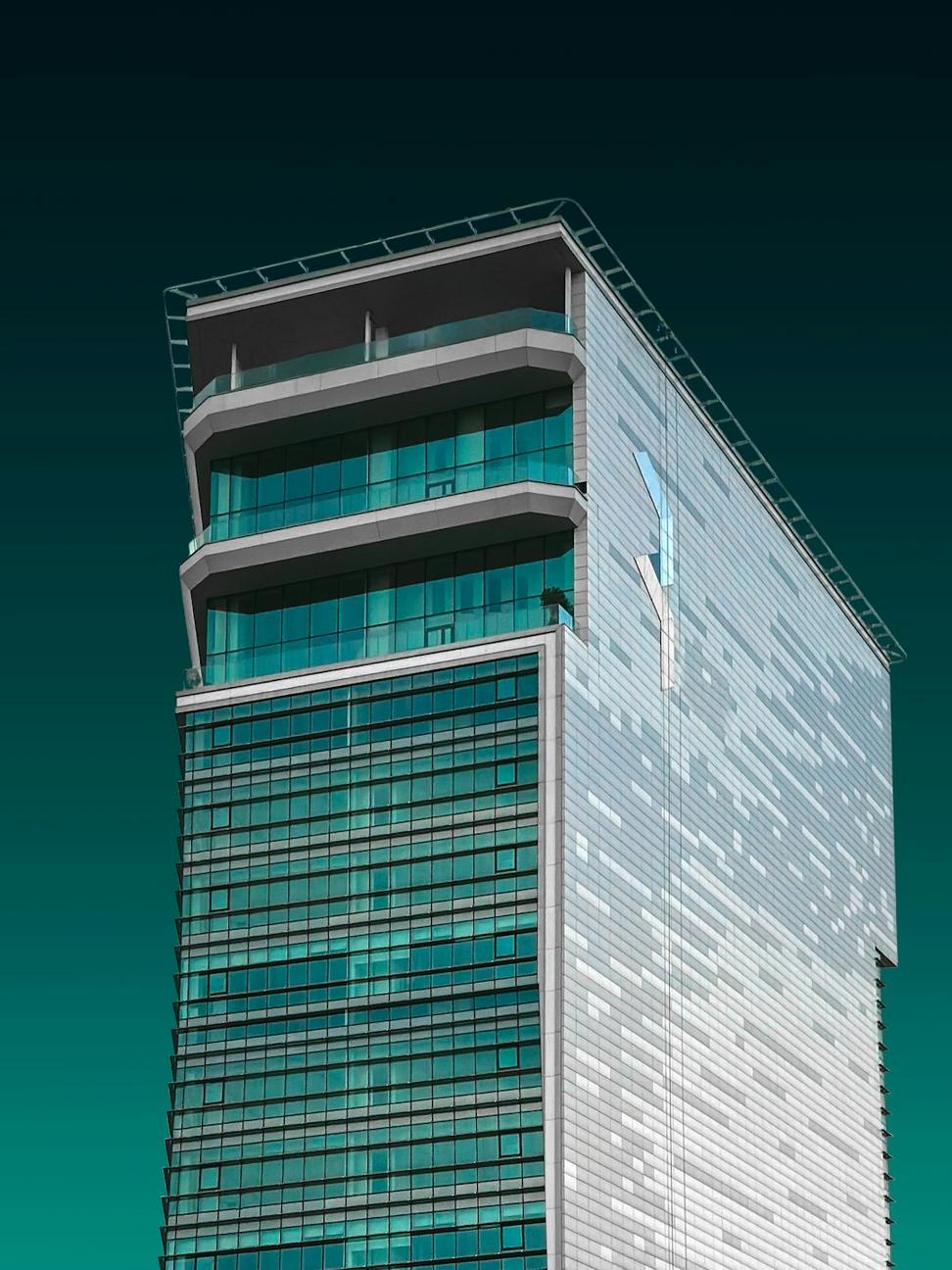Waterfront Corporate Hub